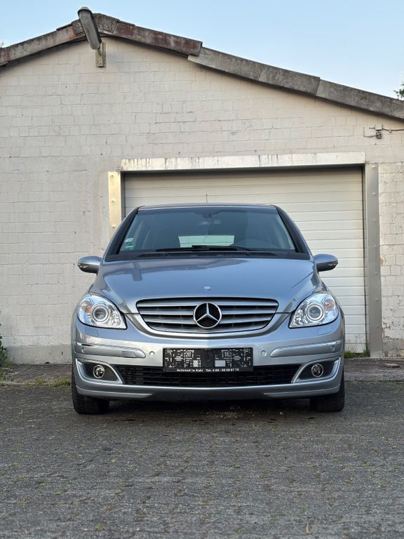 Blau Gebraucht 2007 Mercedes B170 Van / Kleinbus | 4.995 € (Guter Preis) - Bild 1/4