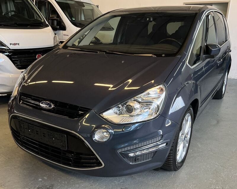 Grau Gebraucht 2012 Ford S-MAX Titanium Van / Kleinbus | 11.999 € (Fairer Preis) - Bild 1/4