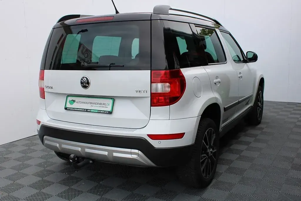 Gebraucht Skoda Yeti Ambition 122 PS (89 kW) 2015 Weiß SUV