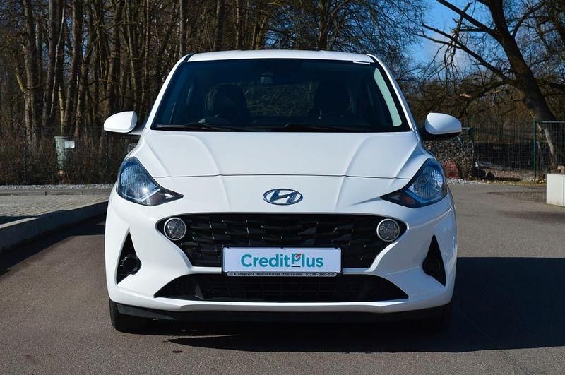 Gebraucht Hyundai i10 Select 67 PS (49 kW) 2021 Weiß Kleinwagen
