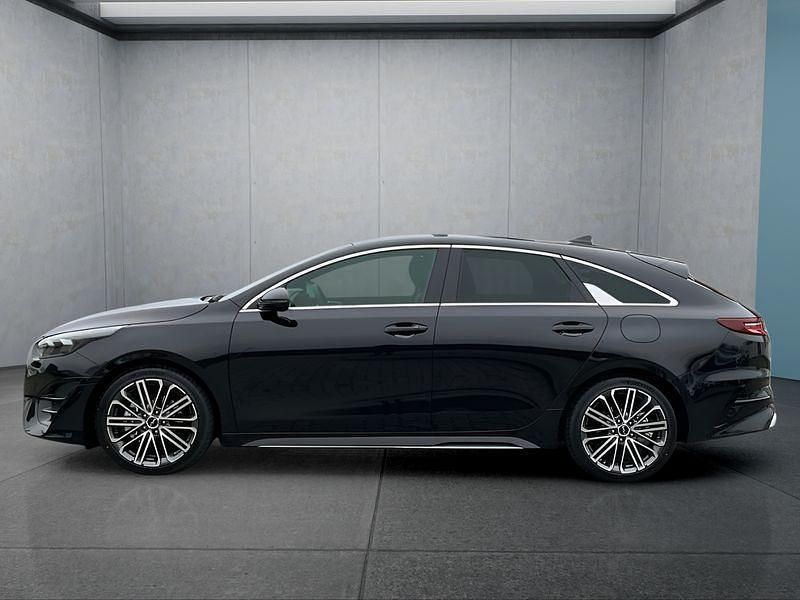 Schwarz Neu 2025 Kia ProCeed GT-Line Kleinwagen | 33.549 € - Bild 1/1