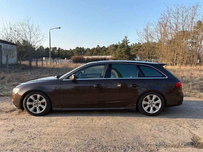 Gebraucht Audi A4 Ambiente 177 PS (130 kW) 2013 Braun Kombi