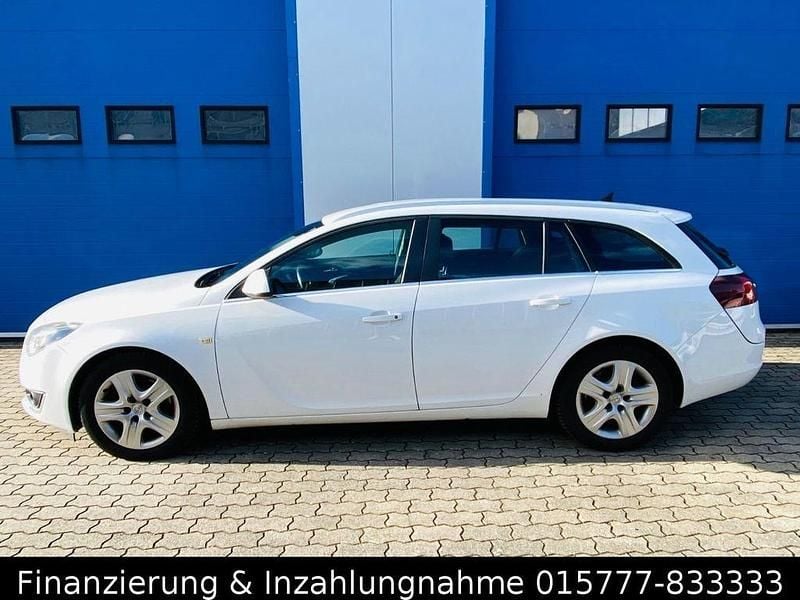 Gebraucht Opel Insignia 163 PS (119 kW) 2014 Weiß Kombi