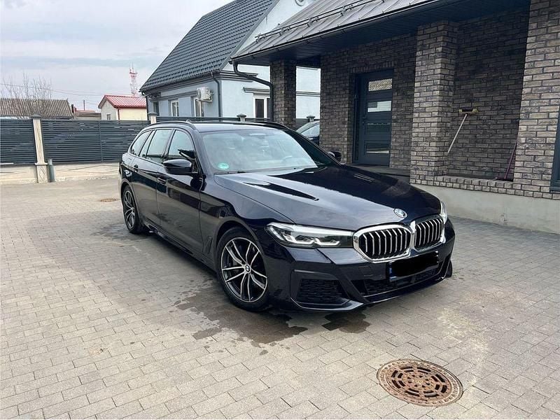 Gebraucht BMW 530 Performance 286 PS (210 kW) 2022 Schwarz Kombi