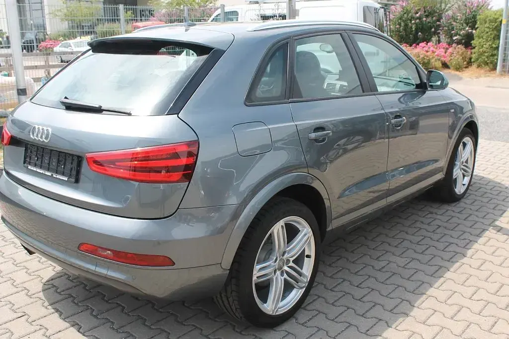 Gebraucht Audi Q3 170 PS (125 kW) 2013 Grau SUV