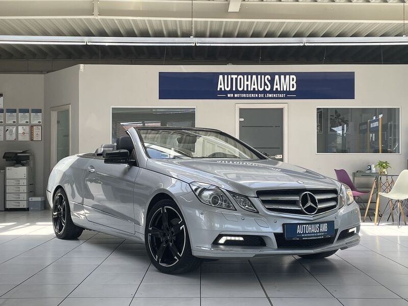 Gebraucht Mercedes E250 204 PS (150 kW) 2010 Silber Cabrio