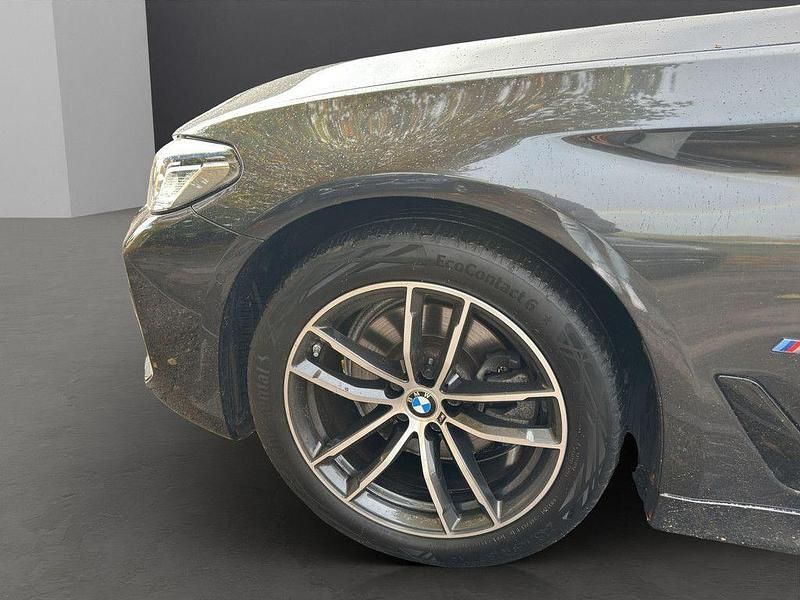 Gebraucht BMW 520 Performance 190 PS (139 kW) 2022 Grau / sophistograu (metallic) Kombi