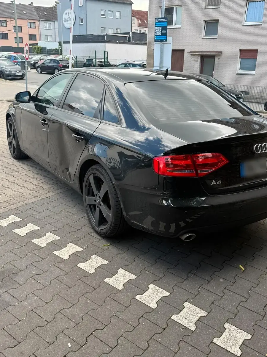 Gebraucht Audi A4 190 PS (139 kW) 2011 Schwarz Limousine