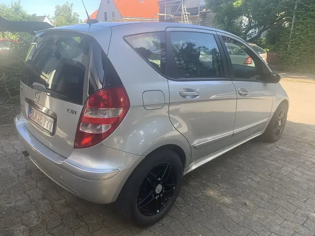 Gebraucht Mercedes A180 Avantgarde 109 PS (80 kW) 2005 Silber Van / Kleinbus
