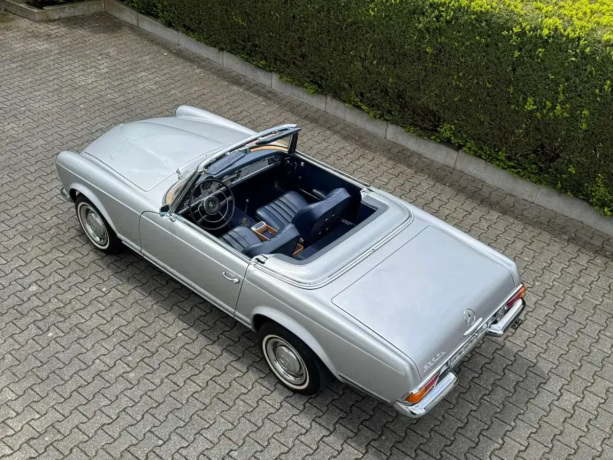 Gebraucht Mercedes 230 150 PS (110 kW) 1964 Silber Cabrio