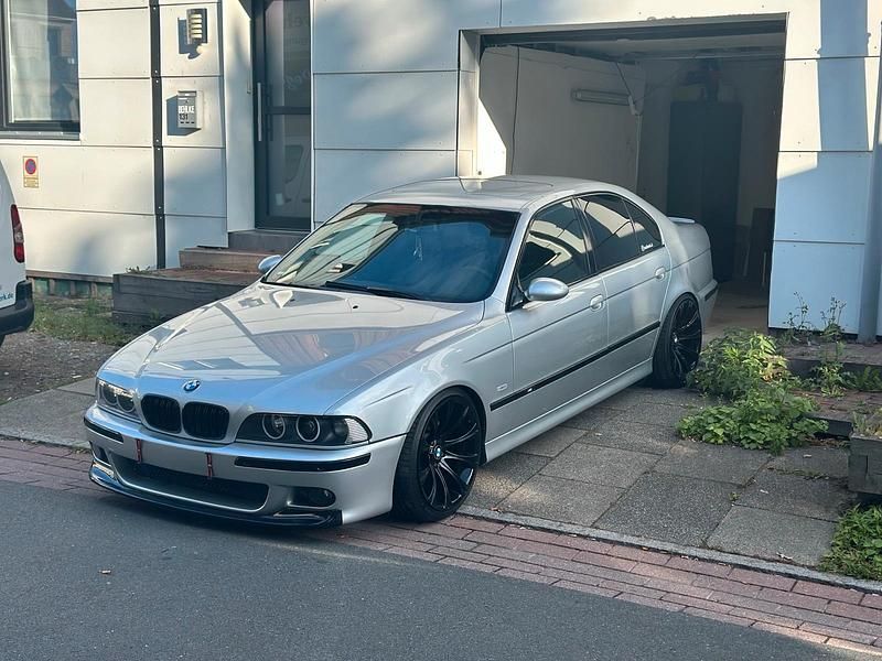 Gebraucht BMW 520 170 PS (125 kW) 2002 Silber Limousine