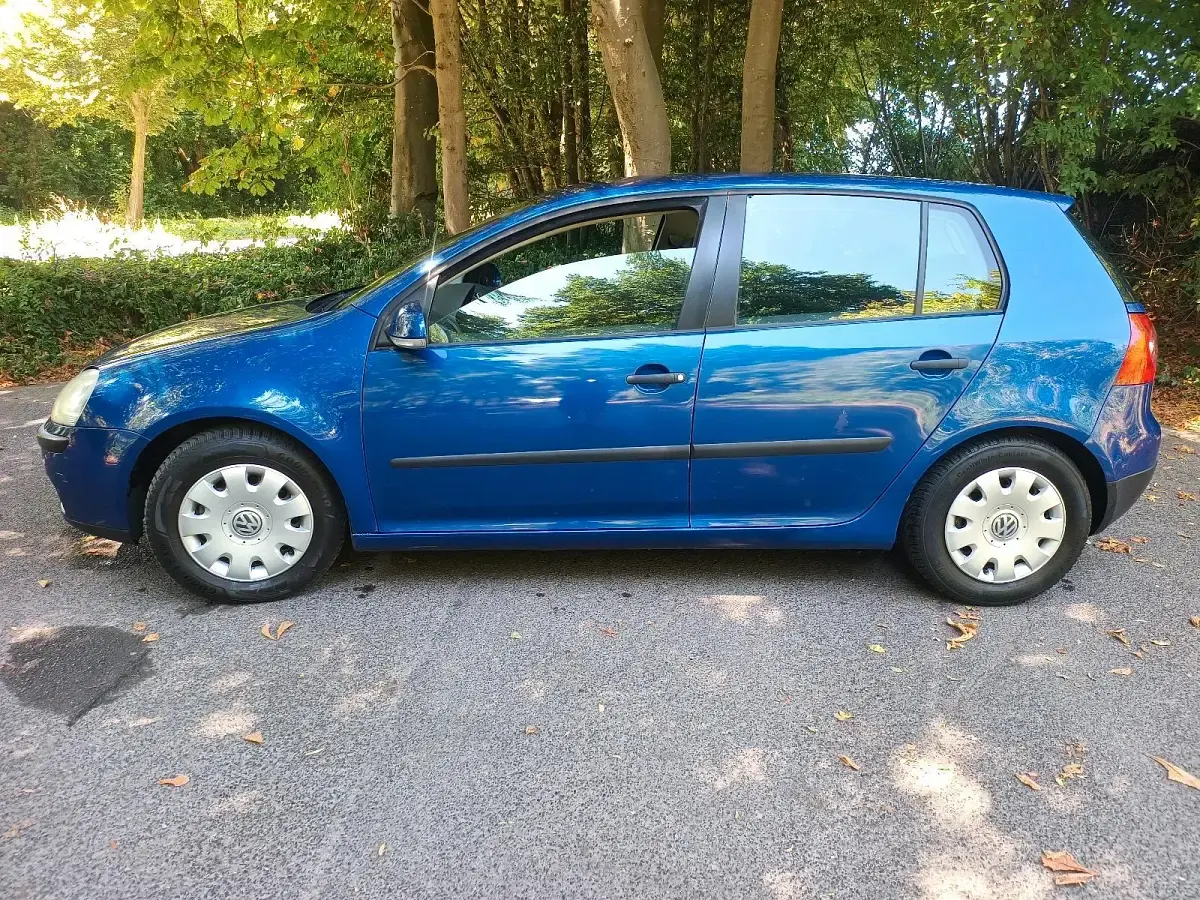 Gebraucht VW Golf V 75 PS (55 kW) 2006 Blau Kleinwagen