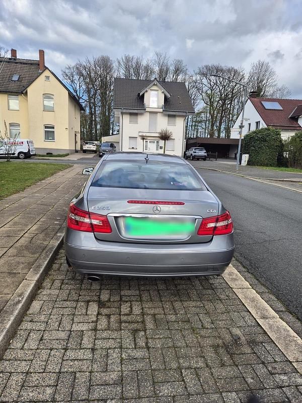 Gebraucht Mercedes E250 204 PS (150 kW) 2012 Coupé