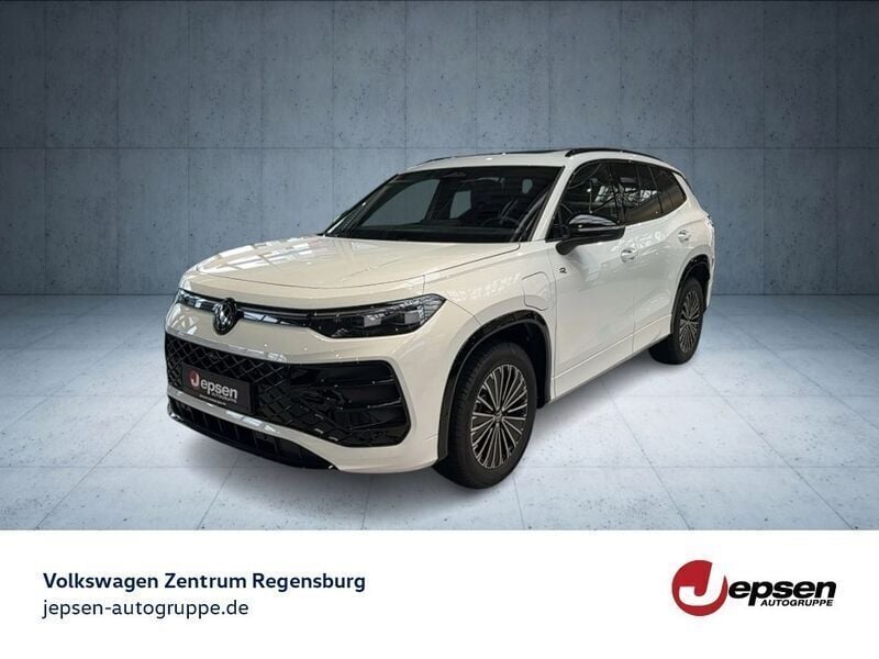 Pure white Gebraucht 2025 VW Tayron R-line SUV | 62.470 € (Superpreis) - Bild 1/4