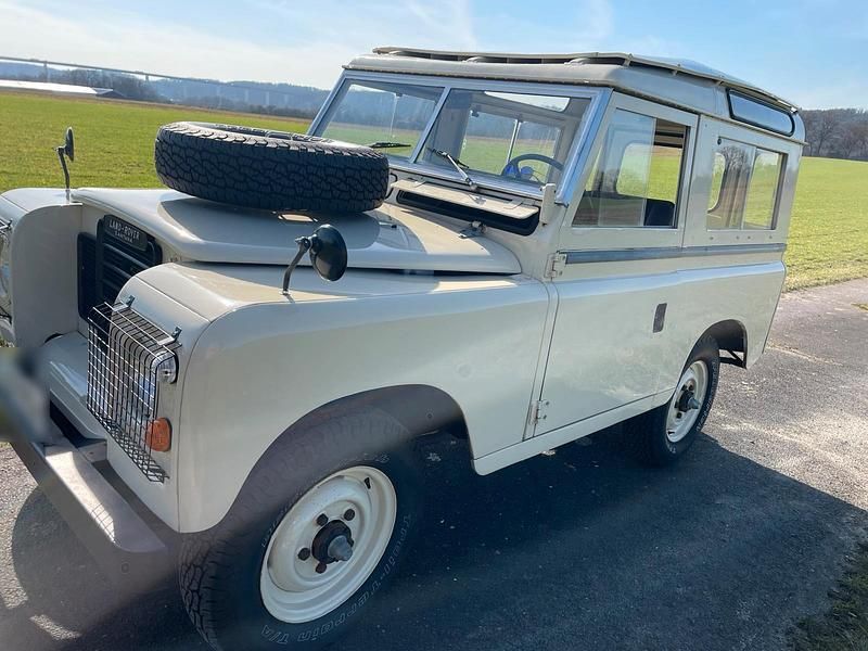Gebraucht Land Rover 88 63 PS (46 kW) 1977 Beige SUV