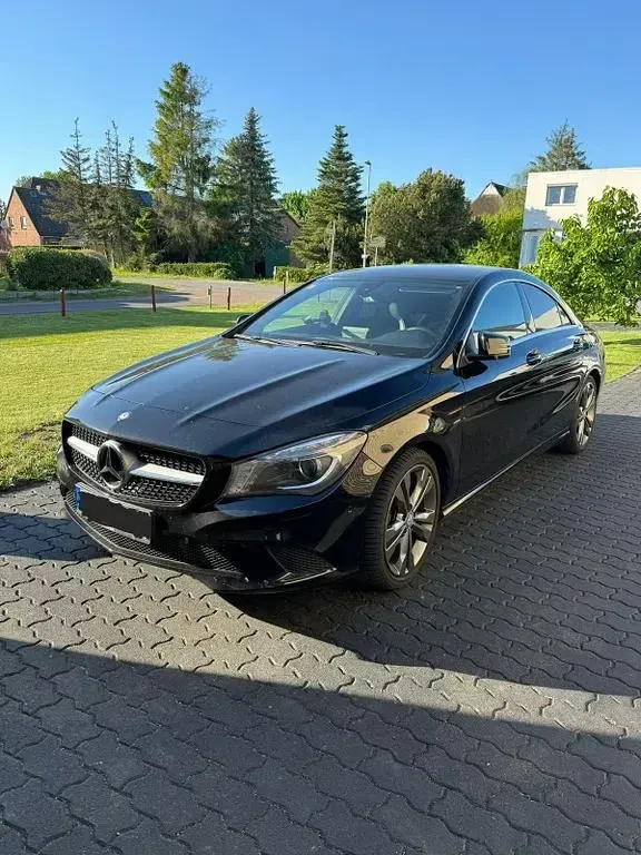 Gebraucht Mercedes CLA180 AMG line 122 PS (89 kW) 2014 Schwarz Coupé