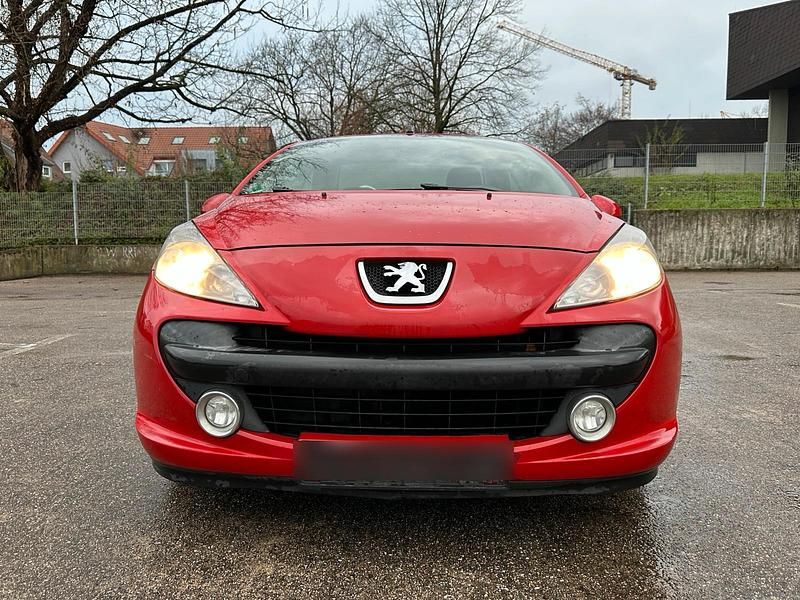 Gebraucht Peugeot 207 CC 120 PS (88 kW) 2009 Rot Cabrio