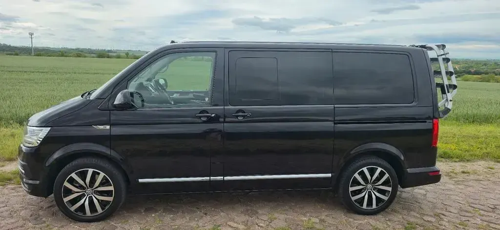 Gebraucht VW Multivan 204 PS (150 kW) 2016 Schwarz Van / Kleinbus