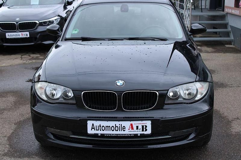 Gebraucht BMW 118 143 PS (105 kW) 2009 Schwarz Kleinwagen