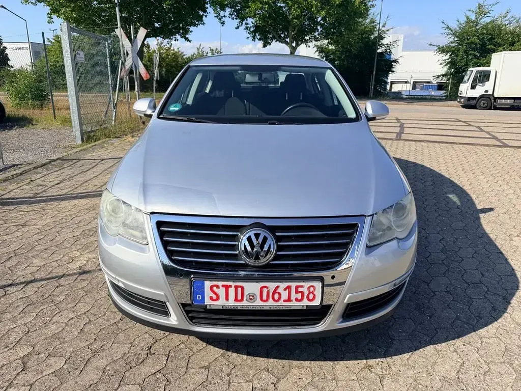 Gebraucht VW Passat Comfortline 160 PS (117 kW) 2008 Silber Limousine