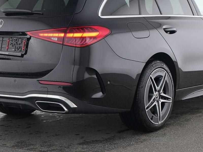 Gebraucht Mercedes C300 Advanced 204 PS (150 kW) 2024 Schwarz Kombi