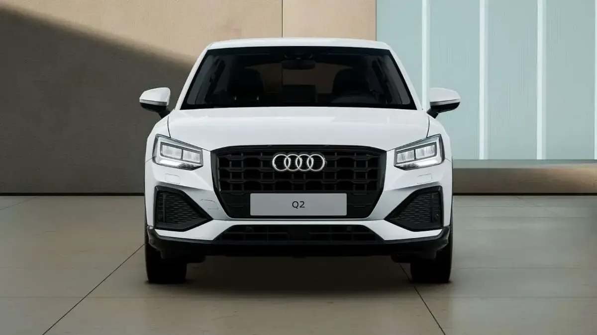 Gebraucht Audi Q2 Advanced 150 PS (110 kW) 2025 Gletscherweiss metallic SUV