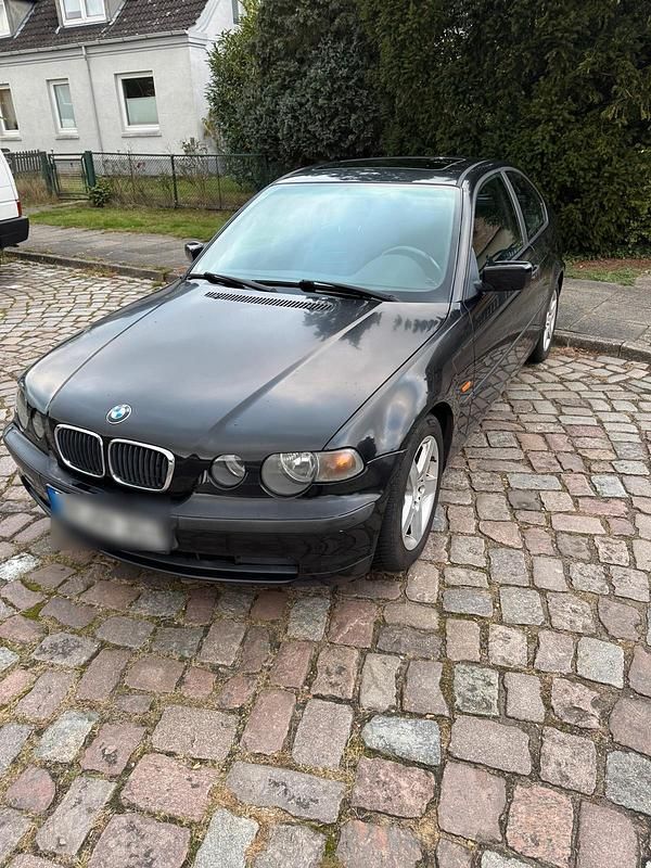 Schwarz Gebraucht 2002 BMW 316 Compact Kleinwagen | 1.500 € (Guter Preis) - Bild 1/4