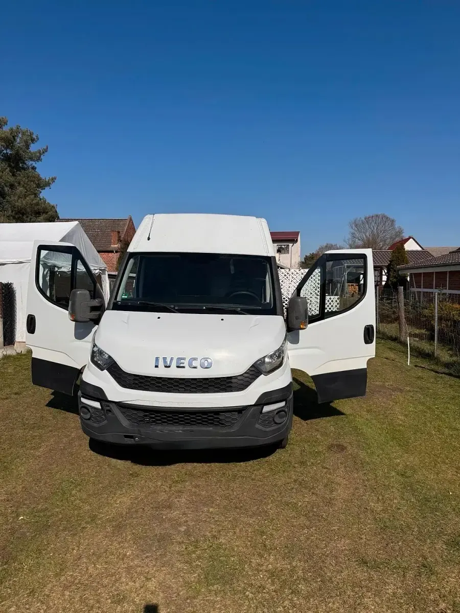 Gebraucht Iveco Daily 147 PS (108 kW) 2015 Weiß Limousine