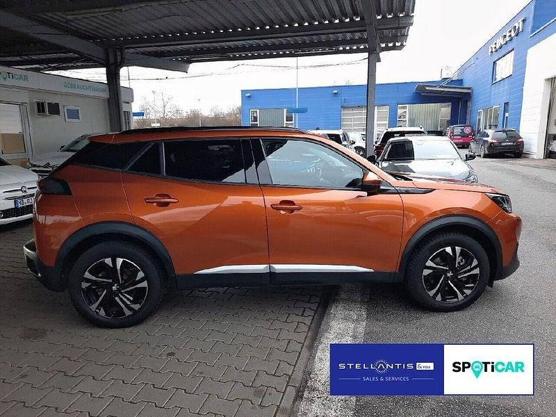 Gebraucht Peugeot e-2008 Allure 100 kW (136 PS) 2021 Orange SUV