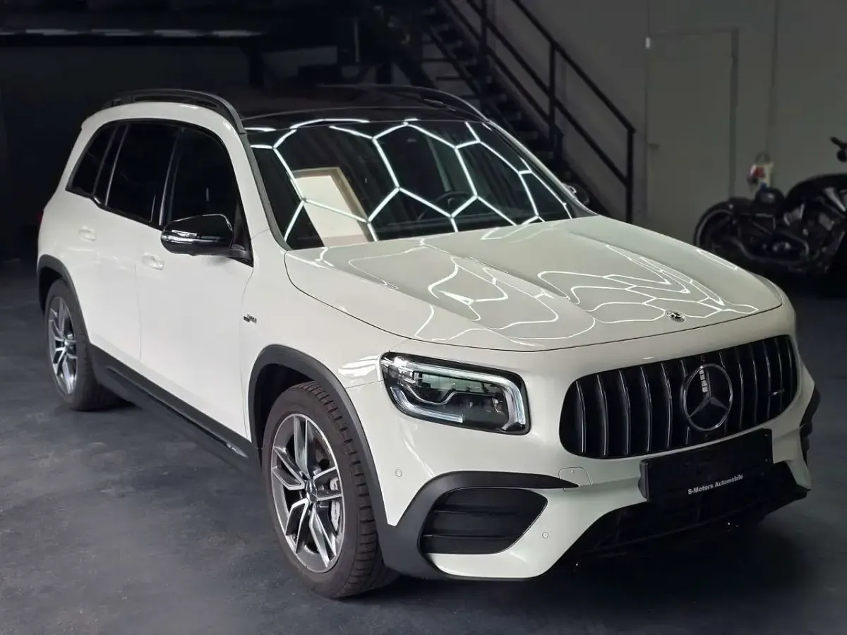 Gebraucht Mercedes GLB35 AMG 306 PS (225 kW) 2023 Weiß SUV