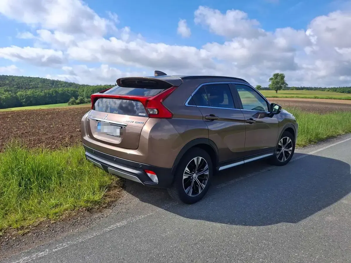 Gebraucht Mitsubishi Eclipse Cross Top 163 PS (119 kW) 2018 Braun SUV