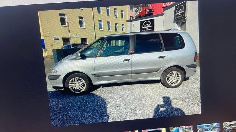 Gebraucht Renault Espace 139 PS (102 kW) 2002 Silber Van / Kleinbus