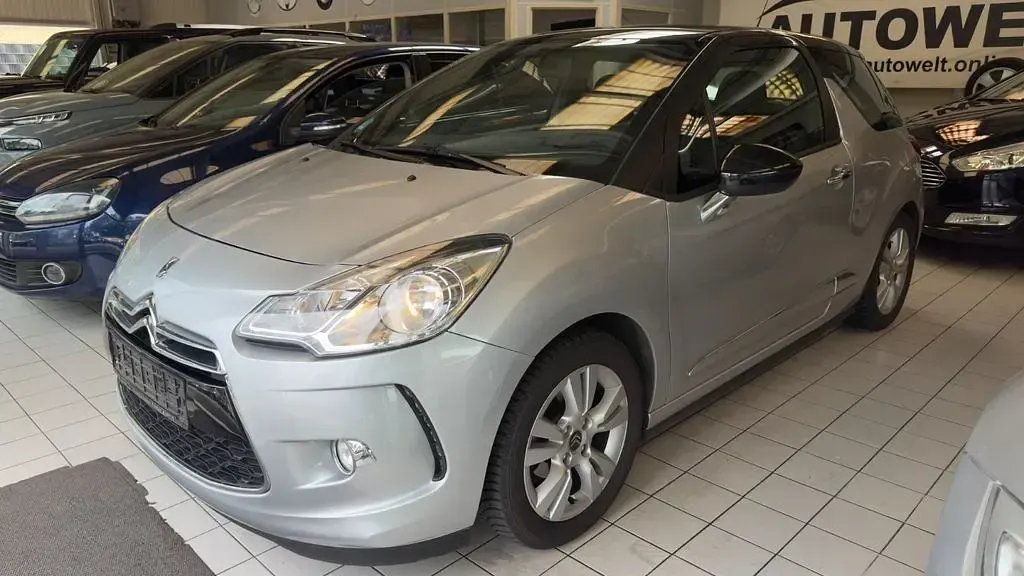 Gebraucht Citroën DS3 Chic 82 PS (60 kW) 2015 Grau Kleinwagen