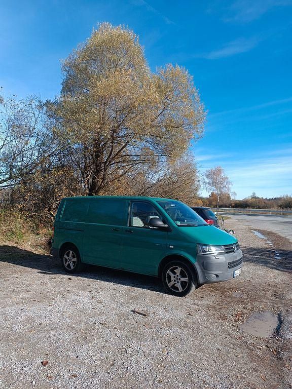 Grün Gebraucht 2011 VW T5 Van | 16.000 € (Fairer Preis) - Bild 1/4