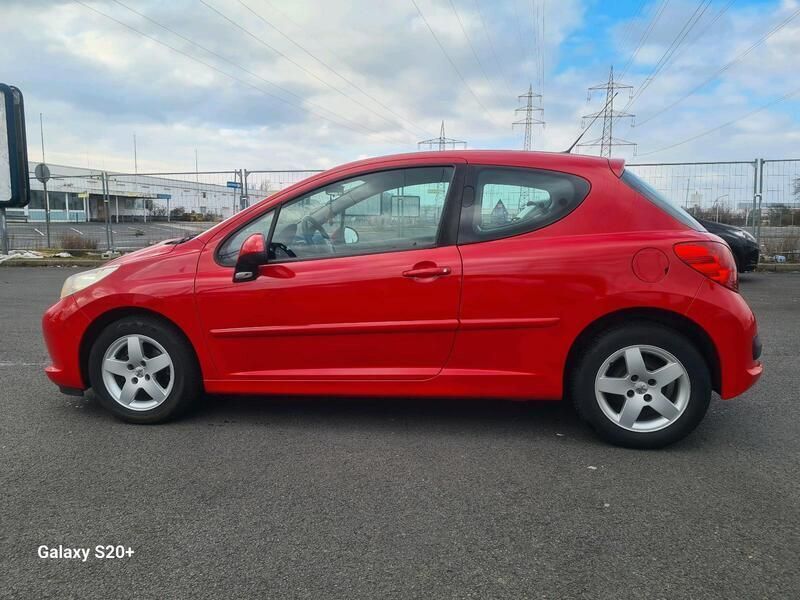 Rot Gebraucht 2007 Peugeot 207 Kleinwagen | 1.250 € (Guter Preis) - Bild 1/4