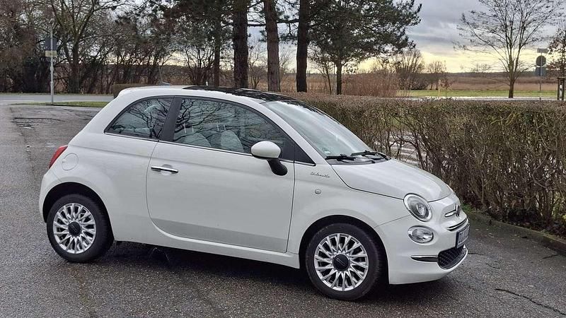 Gebraucht Fiat 500 Dolcevita 69 PS (50 kW) 2021 Weiß Limousine