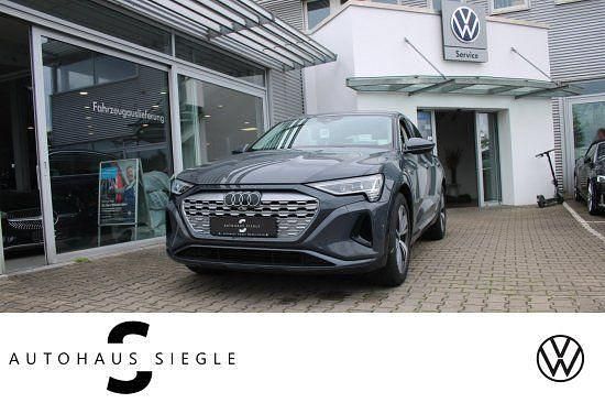 Magnetgrau (metallic) Gebraucht 2023 Audi Q8 e-tron Ambiente SUV | 44.930 € (Superpreis) - Bild 1/4