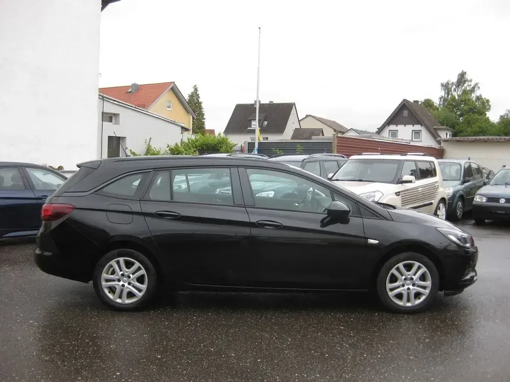 Gebraucht Opel Astra Edition 150 PS (110 kW) 2016 Schwarz Kombi