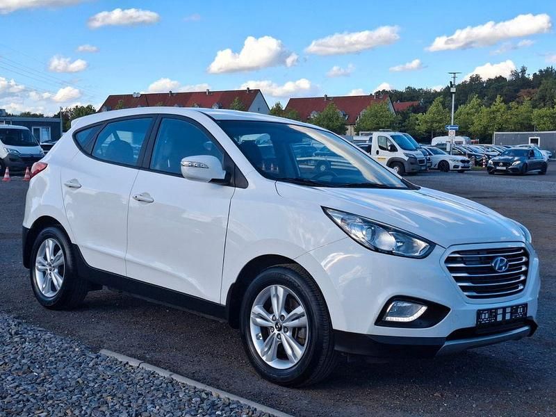Weiß Gebraucht 2016 Hyundai ix35 SUV | 9.700 € (Fairer Preis) - Bild 1/4