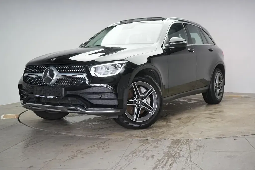 Gebraucht Mercedes GLC300 AMG 245 PS (180 kW) 2021 Schwarz SUV