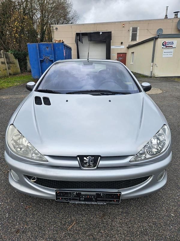 Silber Gebraucht 2004 Peugeot 206 CC Cabrio | 800 € (Superpreis) - Bild 1/4