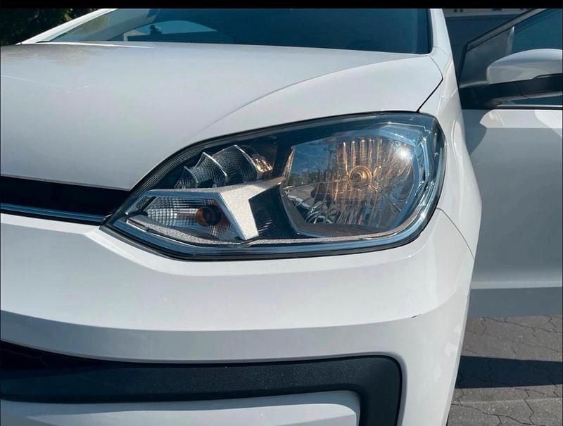 Second-hand VW up! 60 CP (44 kW) 2019 Alb Hatchback