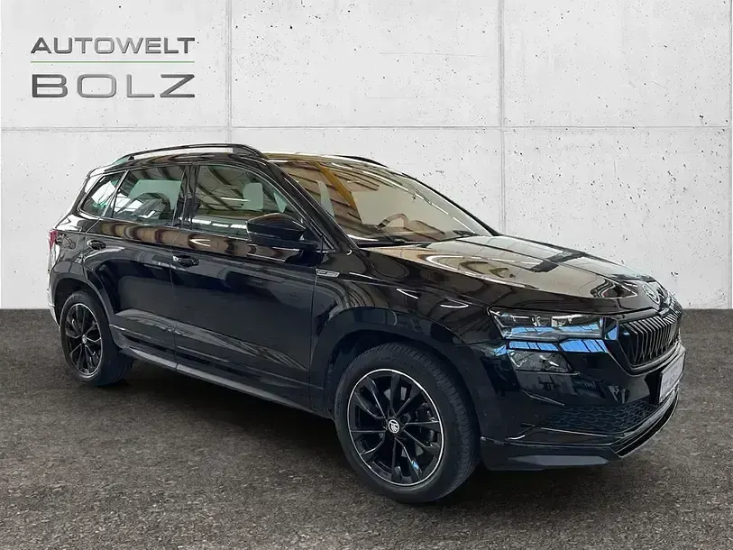 Gebraucht Skoda Karoq SportLine 190 PS (139 kW) 2022 Blackmagic perleffekt SUV