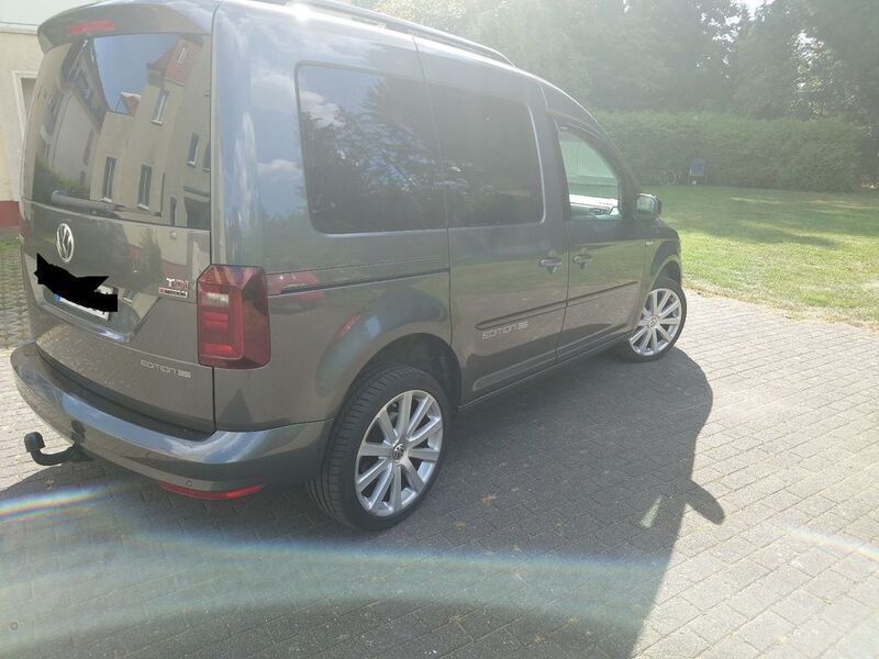 Gebraucht VW Caddy Edition 150 PS (110 kW) 2017 Grau Van / Kleinbus