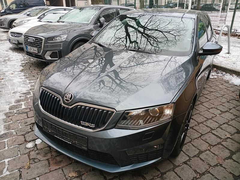 Grau Gebraucht 2015 Skoda Octavia vRS Kombi | 7.699 € (Superpreis) - Bild 1/4