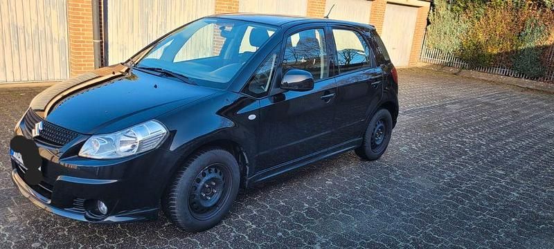 Schwarz Gebraucht 2011 Suzuki SX4 City Limousine | 5.300 € (Guter Preis) - Bild 1/4