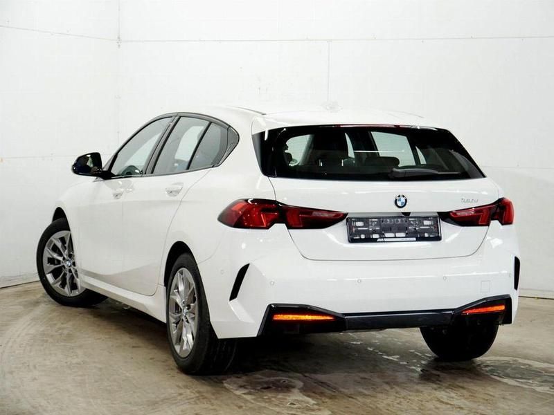 Gebraucht BMW 120 Shadowline 163 PS (119 kW) 2024 Alpinweiss 3 Kleinwagen