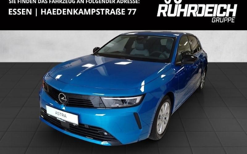 Kobalt blau Gebraucht 2024 Opel Astra Enjoy Limousine | 23.990 € (Fairer Preis) - Bild 1/4