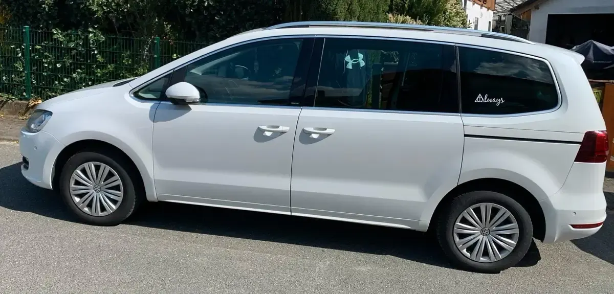 Gebraucht VW Sharan Allstar 150 PS (110 kW) 2017 Weiß Van / Kleinbus