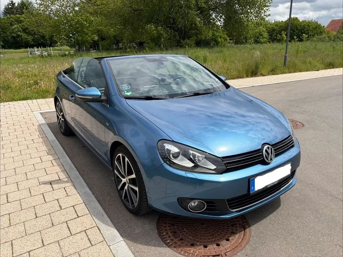 Gebraucht VW Golf Cabriolet Cup 122 PS (89 kW) 2014 Blau Cabrio